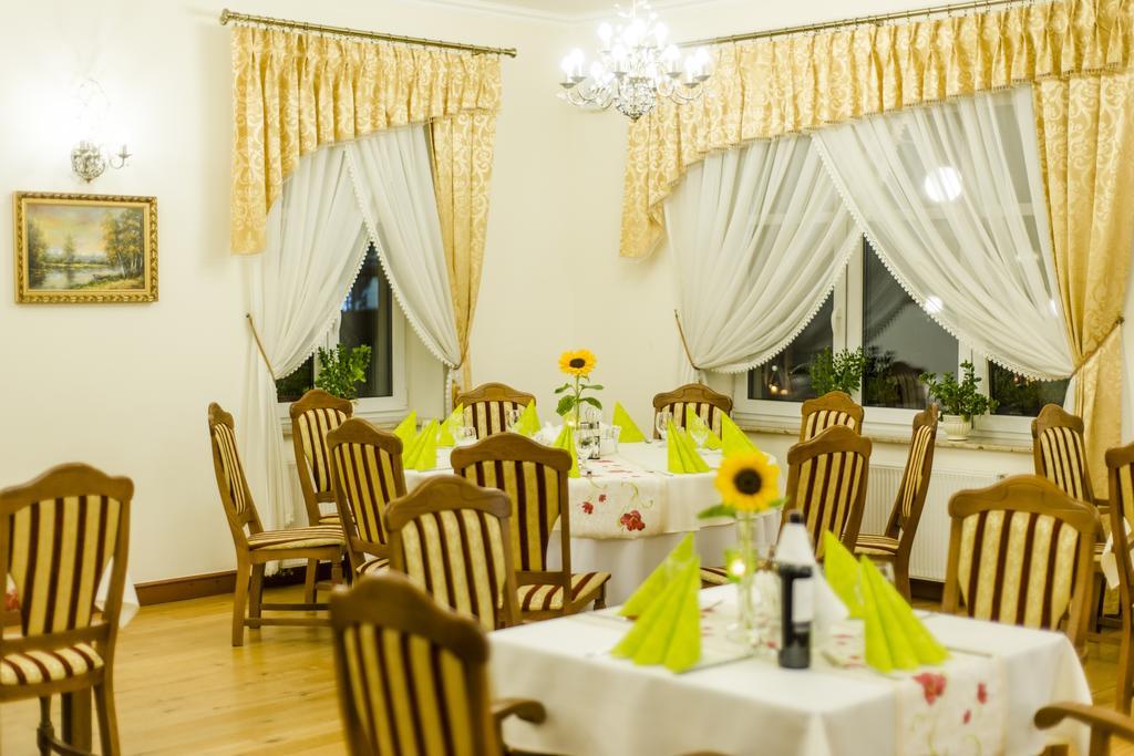 Sędziszów Małopolski Hotel - Restauracja Platan מראה חיצוני תמונה
