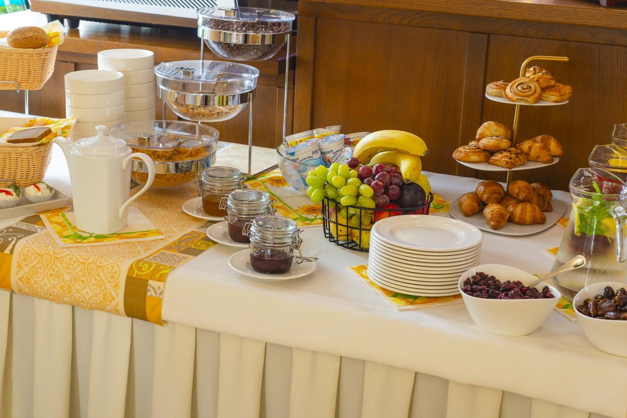 Sędziszów Małopolski Hotel - Restauracja Platan מראה חיצוני תמונה