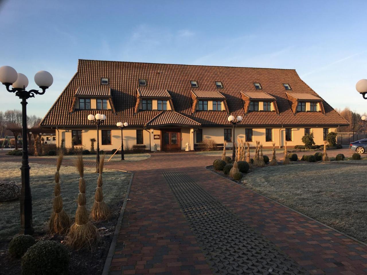 Sędziszów Małopolski Hotel - Restauracja Platan מראה חיצוני תמונה
